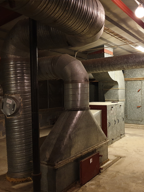 Basaren 1 - Bostäder och lokaler